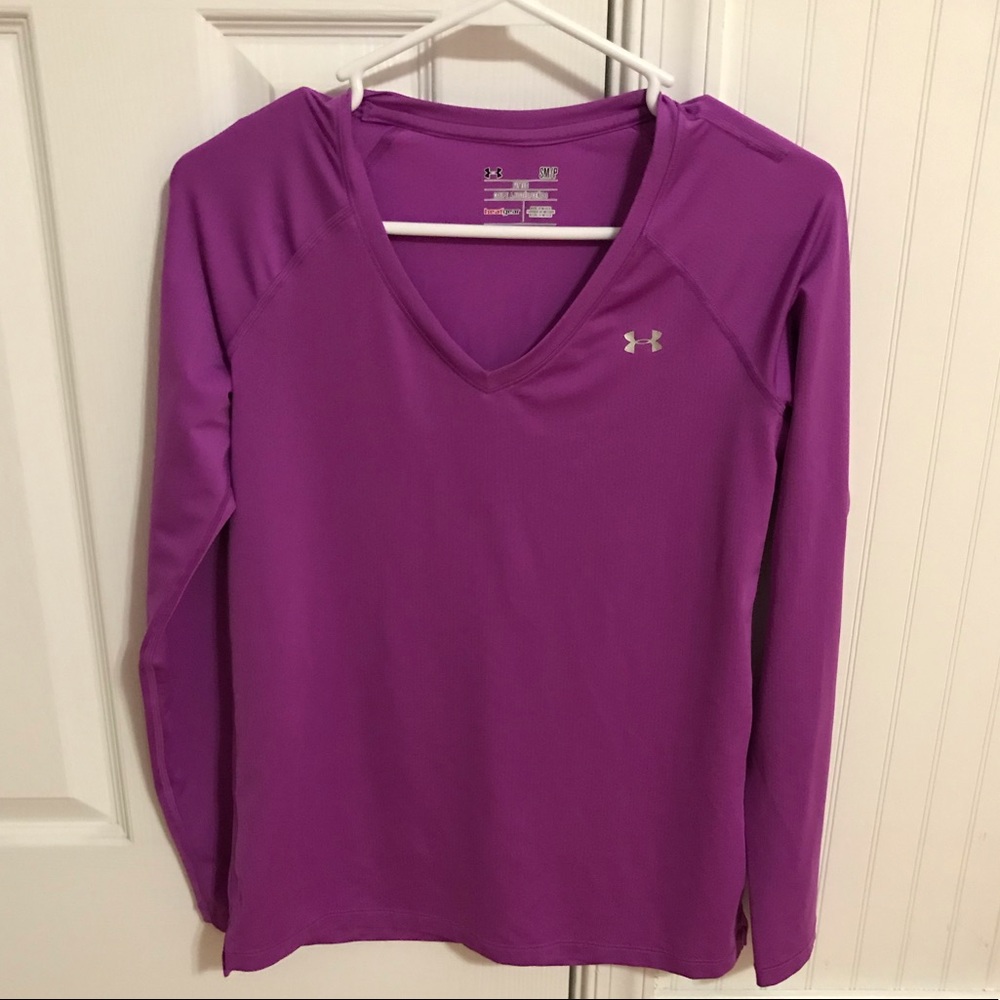 EUC Under Armour Women’s Size S Long Sleeved Shirt